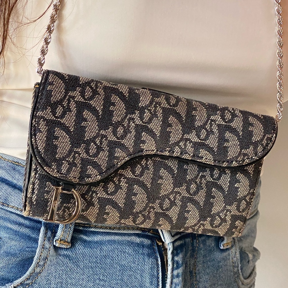Dior Monogram Saddle Wallet CHAIN NOT INCLUDED - Picture 10 of 16
